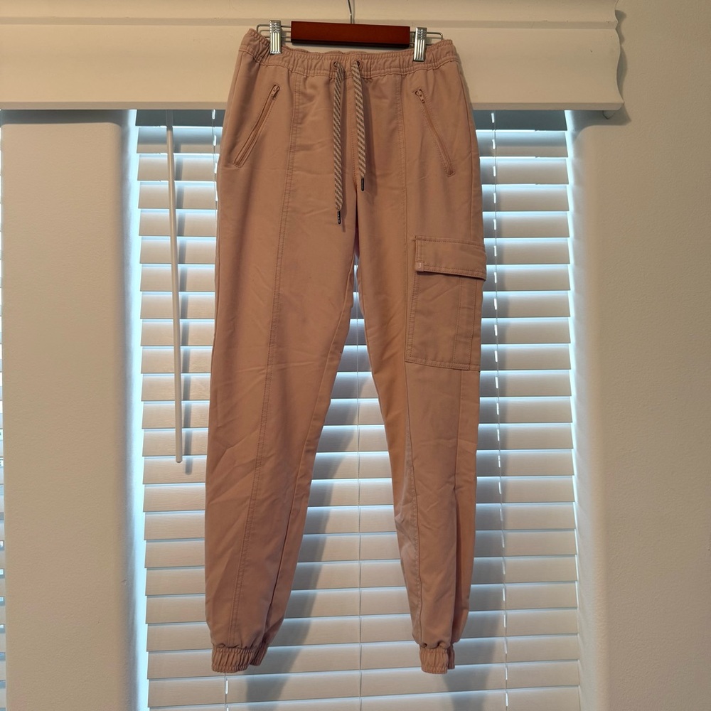 Jaanuu Blush Light Pink Scrub Jogger Pants XS Front Seam Side Pocket